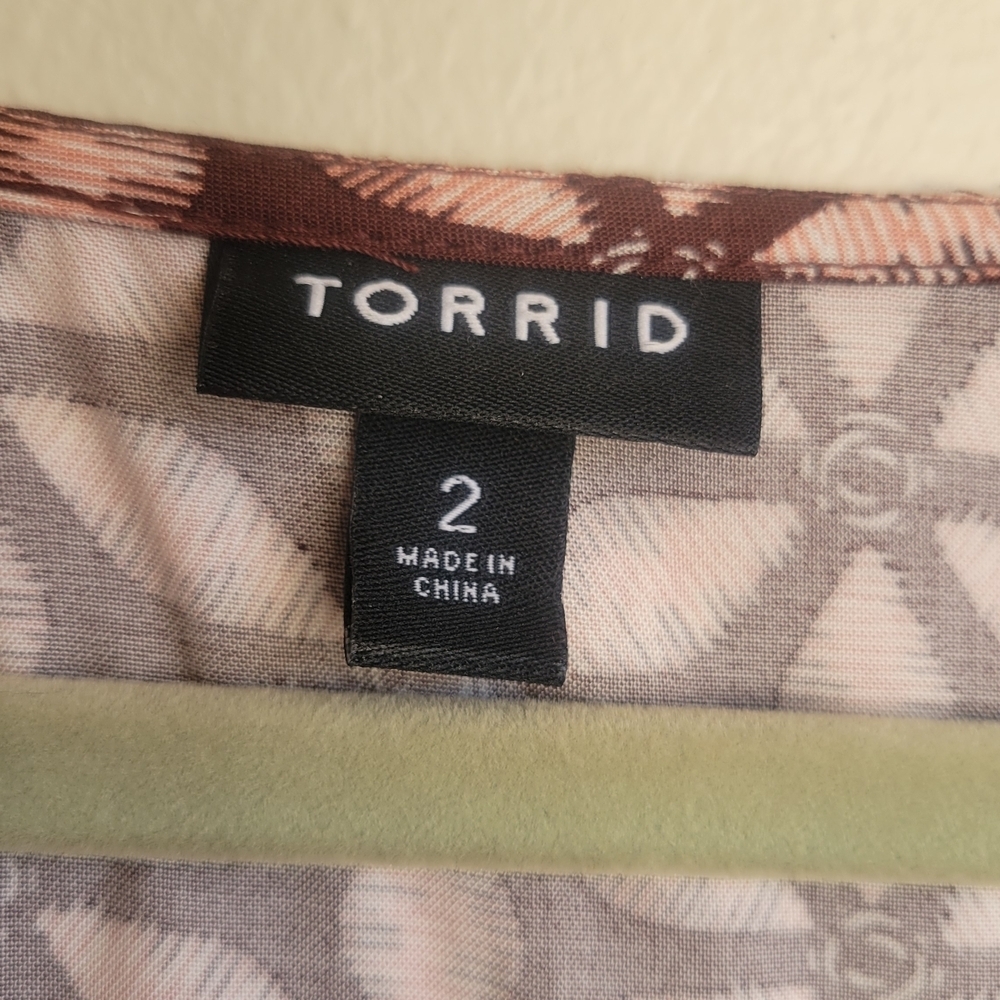 Chic Brown and Cream Geometric Maxi Dress - Picture 12 of 14